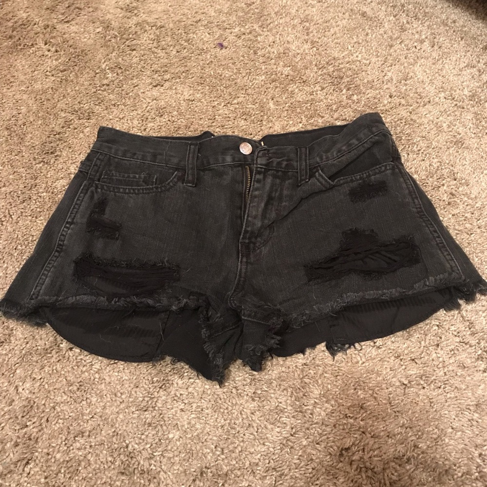 Hollister high rise destroyed shorts (size 7)